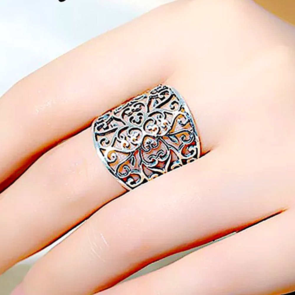 STERLING SILVER FLOWER HOLLOW VINTAGE RING - Picture 4 of 11